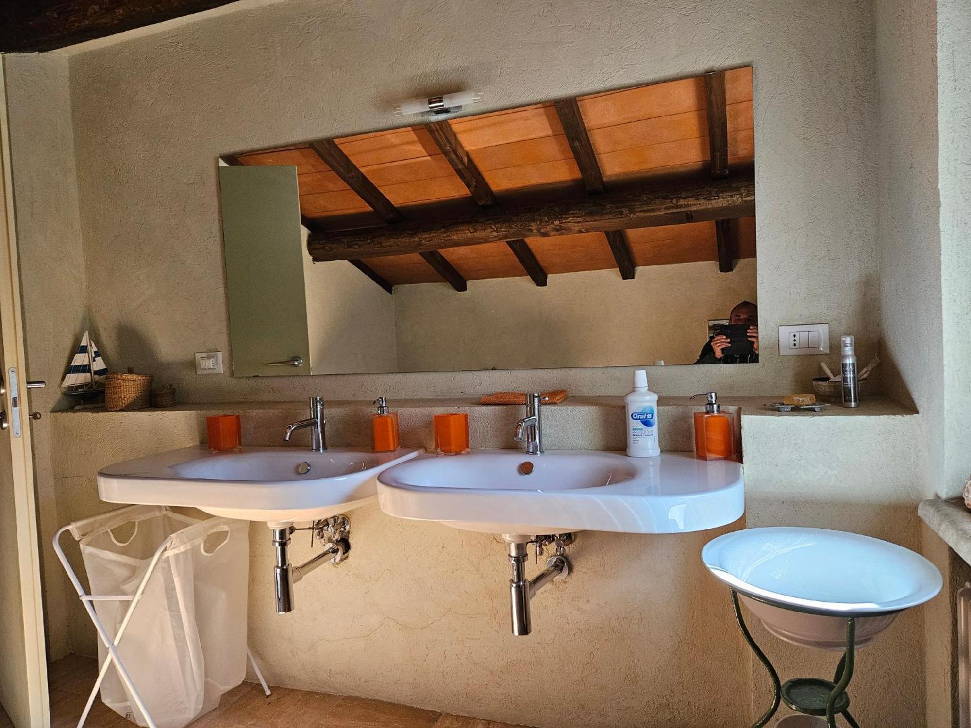 Casa Nel Verde Ca Dla Cola Mombasiglio Exteriör bild